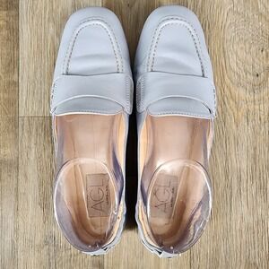 AGL Made in‎ Italy Light Gray Leather Loafer Flats Women's Size 38 Slip On Shoes